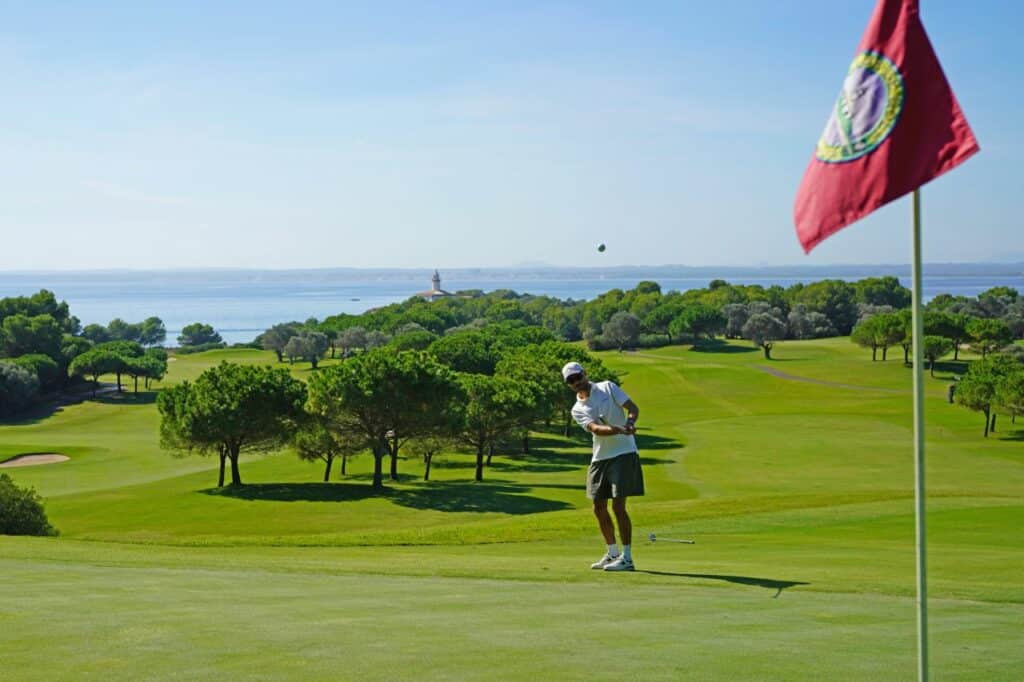 Alcanada Golfplatz mit Traumblick auf das Meer