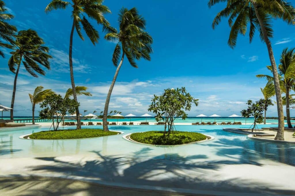 COMO Maalifushi Poolbereich