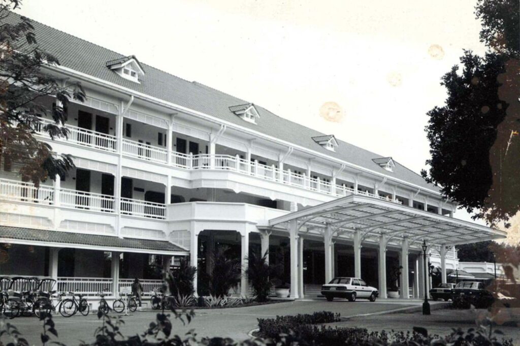 Centara Grand Hua Hin Railway Hotel
