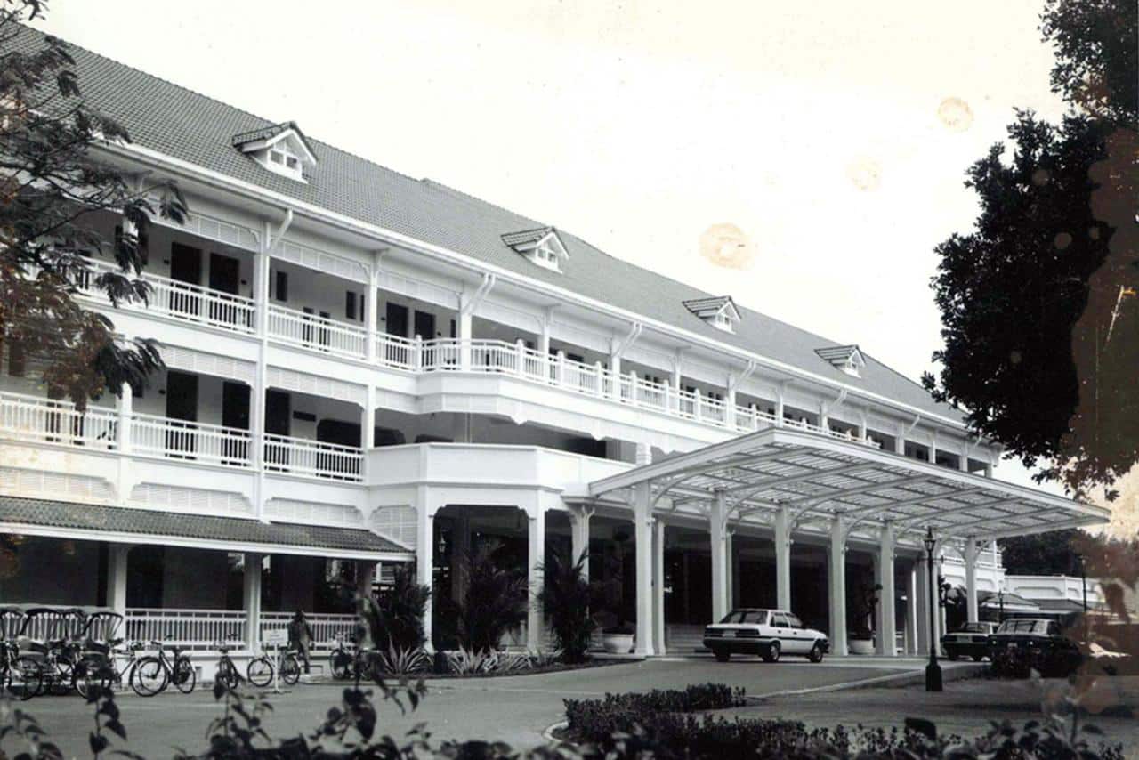 Centara Grand Hua Hin Railway Hotel