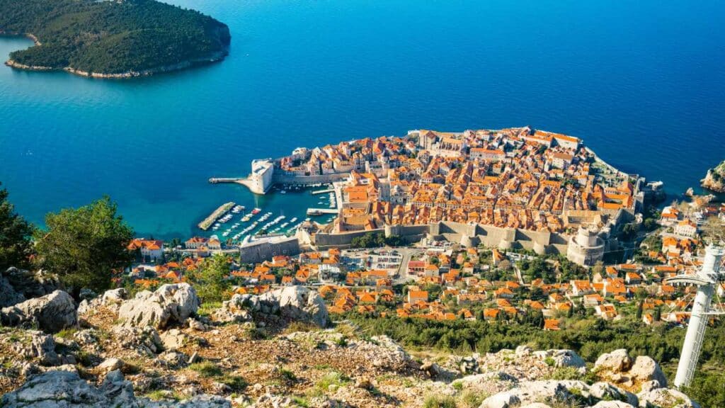 Crikvenica malerisch gelegen an der Kvarner Bucht