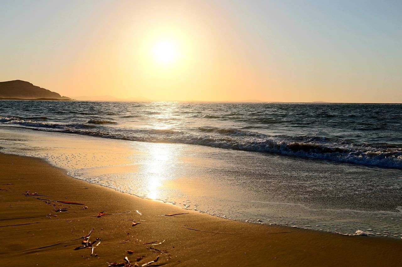 Griechenland Sandstrand bei Sonnenuntergang