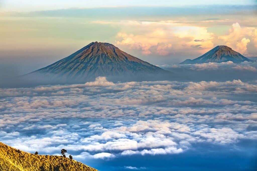 Indonesien Vulkan Mount Sumbing Java