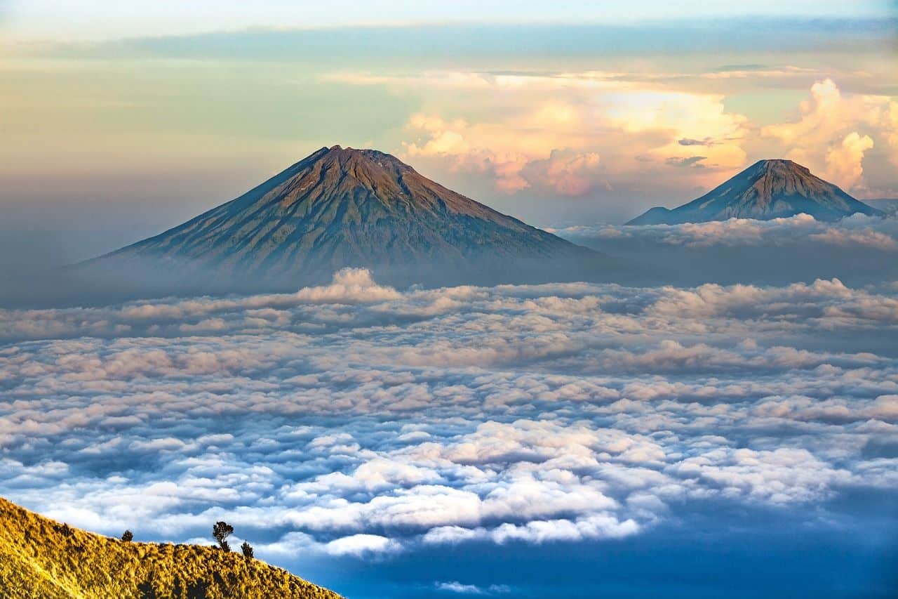 Indonesien Vulkan Mount Sumbing Java