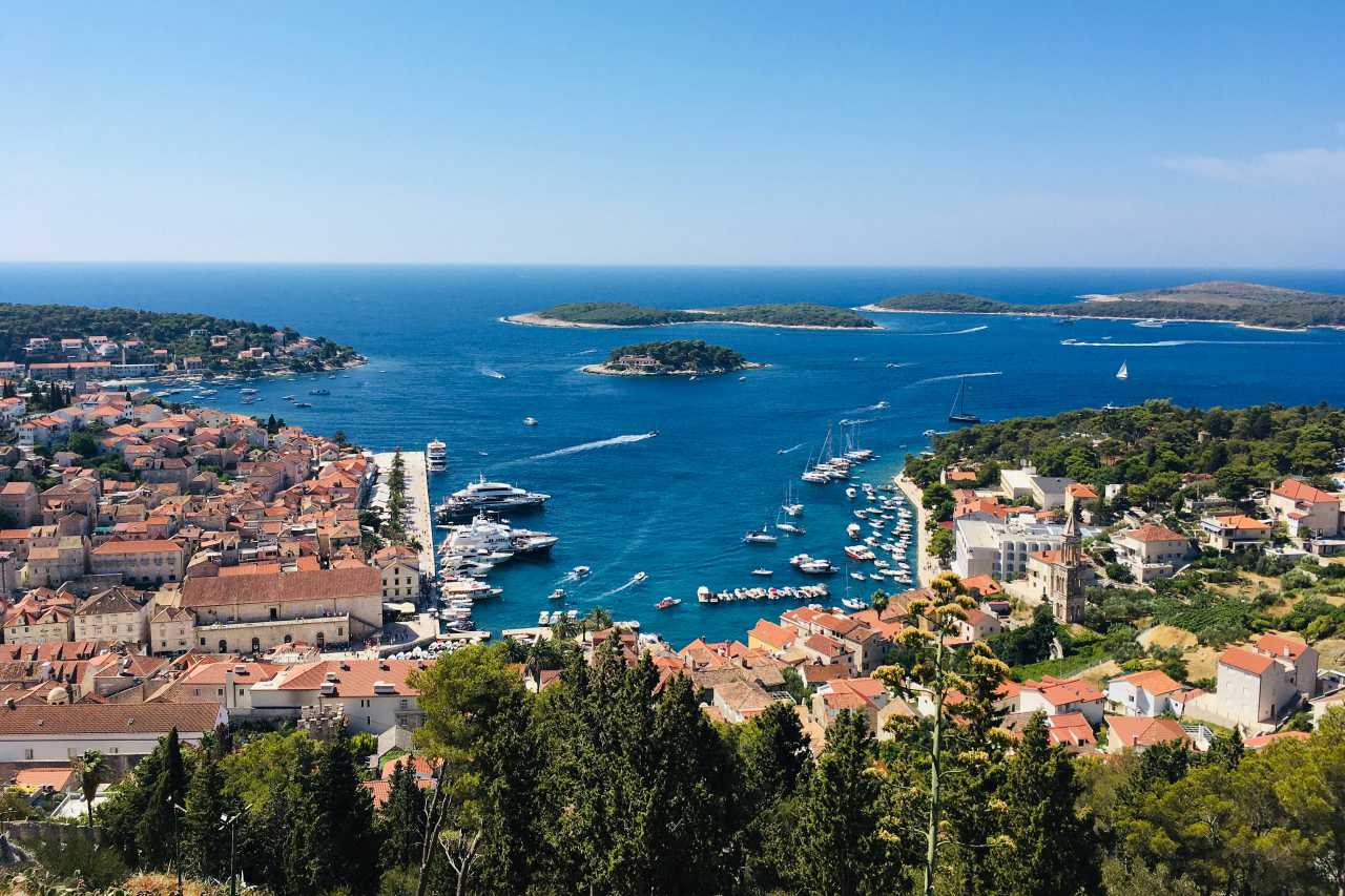 Insel Hvar mit vorgelagerten Inseln