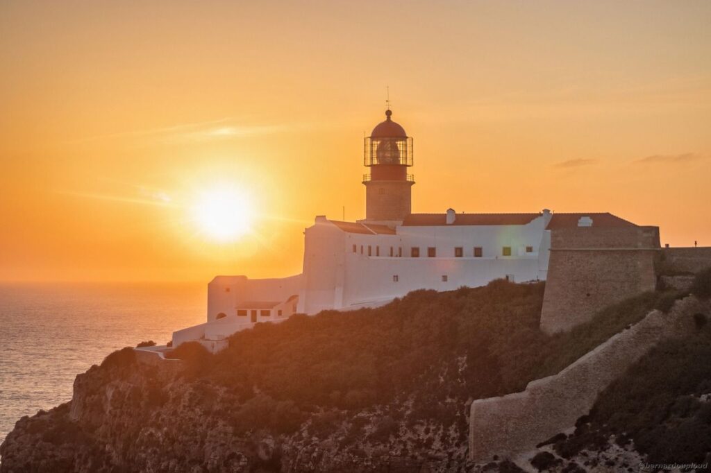 Leuchtturm Cabo de São Vicente bei Sonnenuntergang