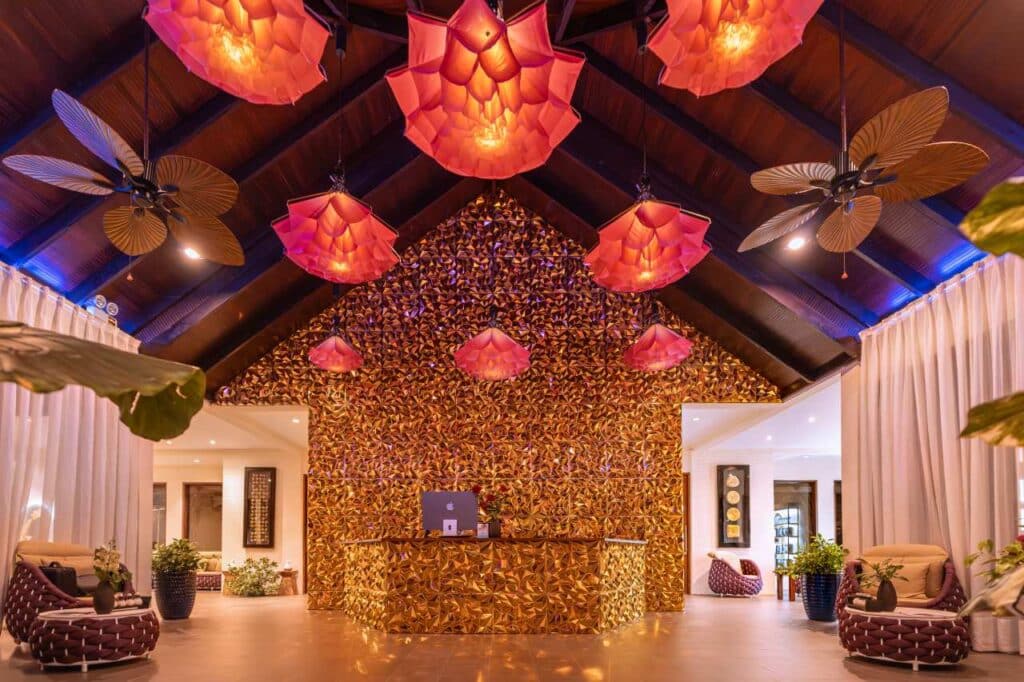 Lobby des Essens Spa im Atmosphere Kanifushi Maldives