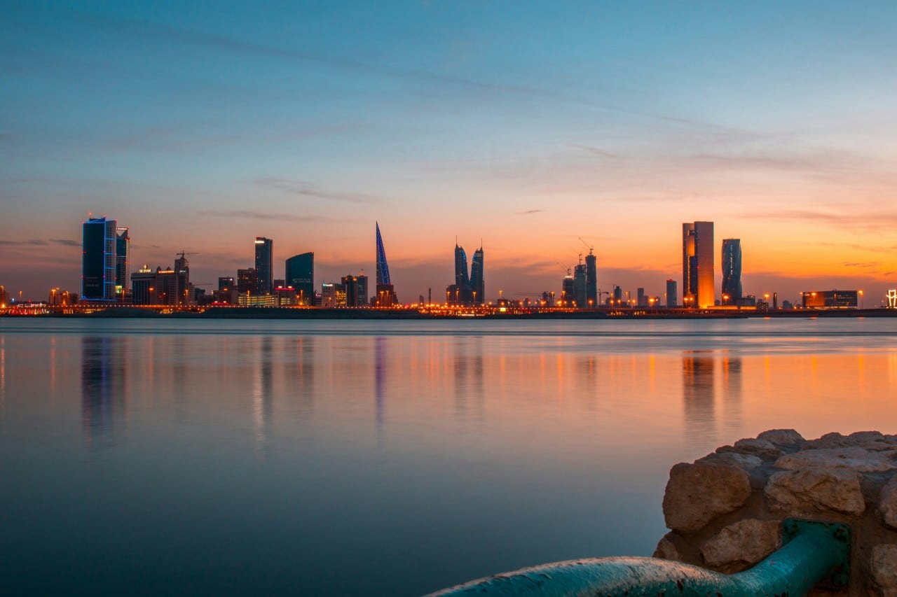 Manama Skyline bei Sonnenuntergang