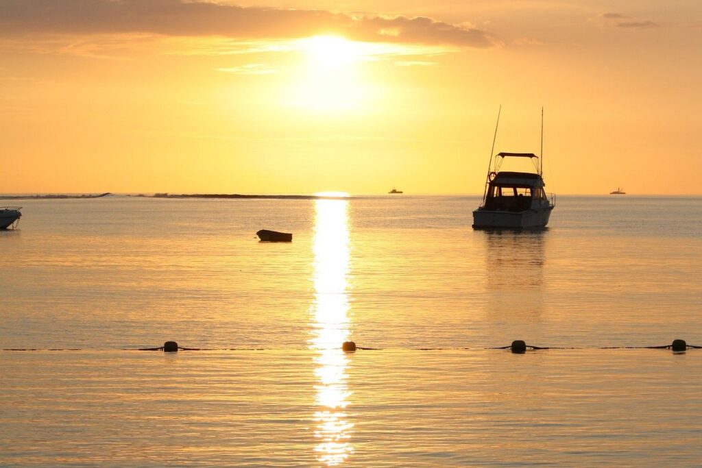 Pointe aux Piments Nordwestküste Mauritius Sonnenuntergang