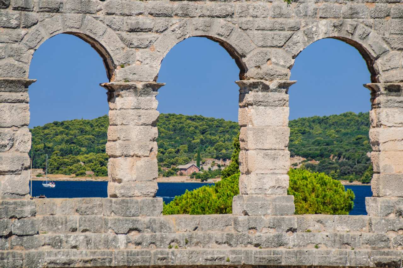 Pula Küste und Amphitheater