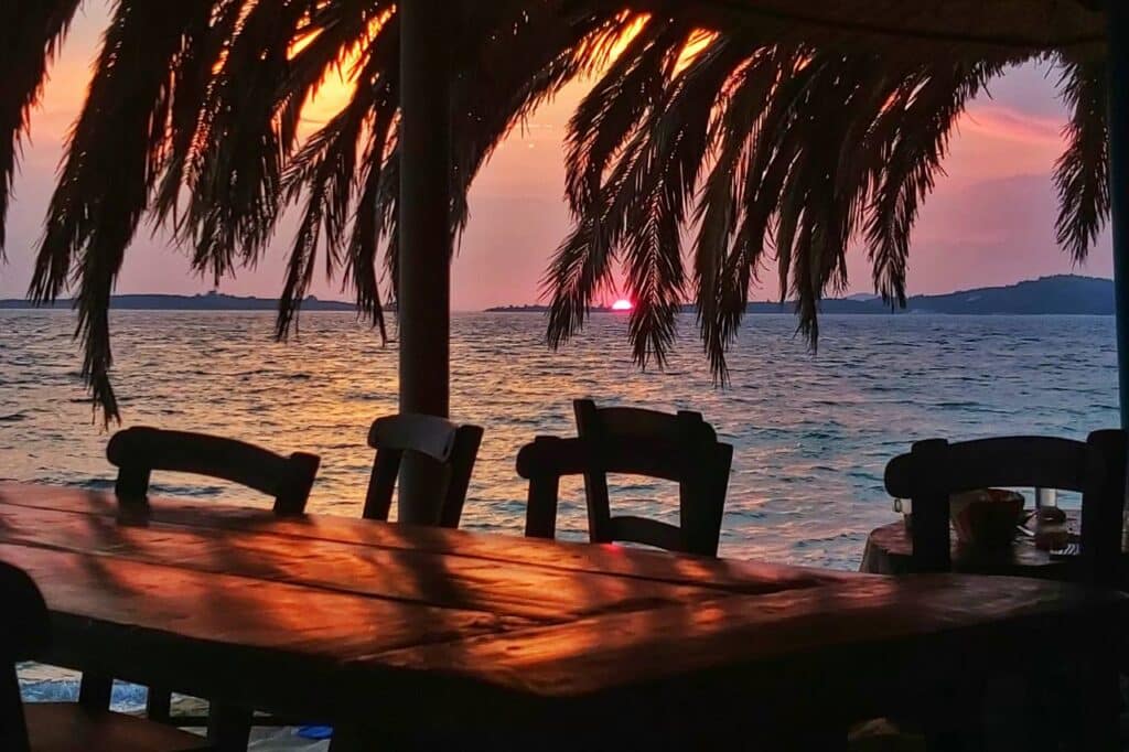 Strandbar Sonnenuntergang Chalkidiki
