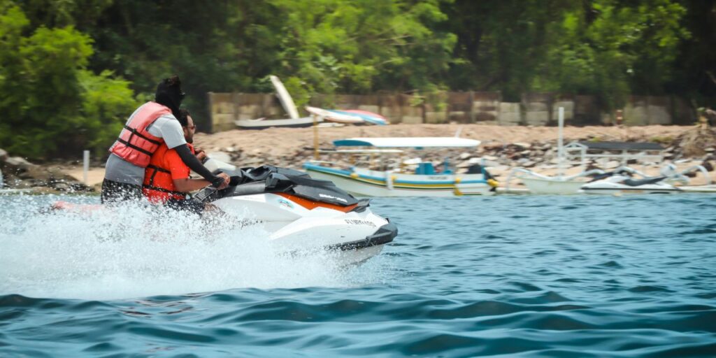 Tanjung Beach Bali Jetskifahrer