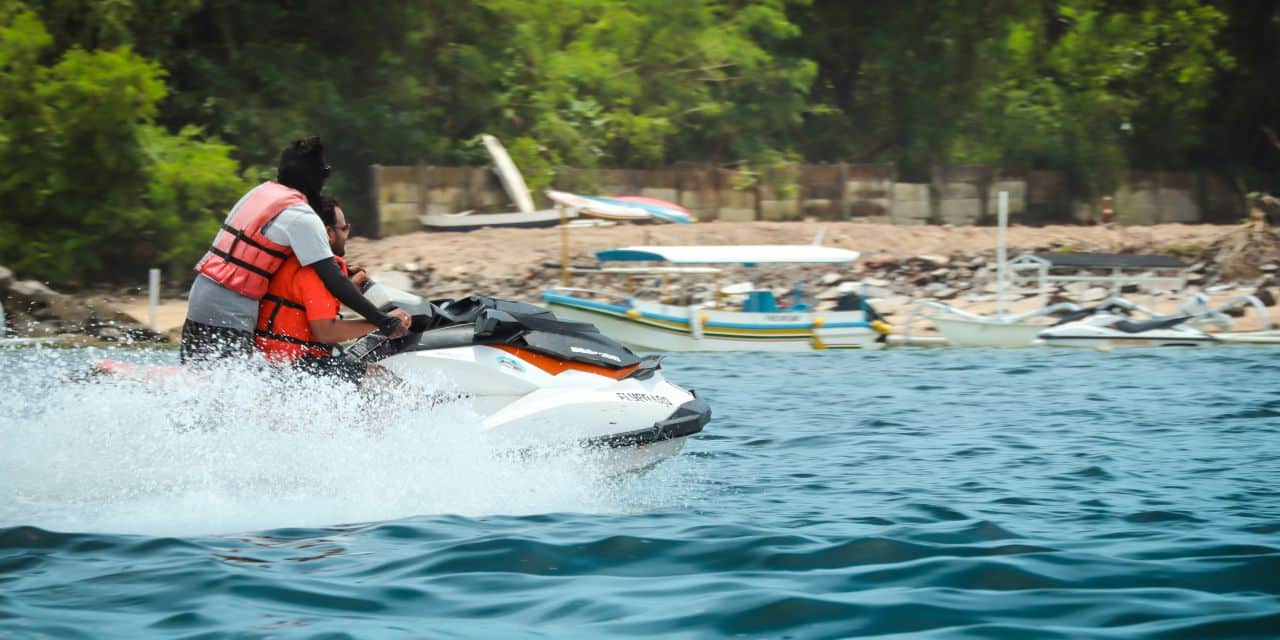 Tanjung Beach Bali Jetskifahrer