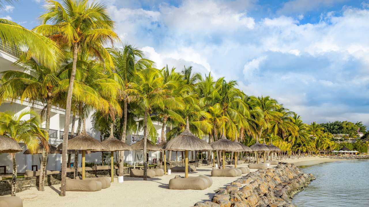 The Ravelana Attitiude Traumlage am Strand