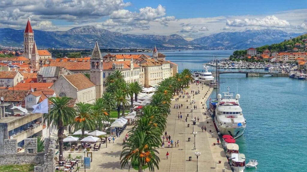 Trogir Hafenpromenade