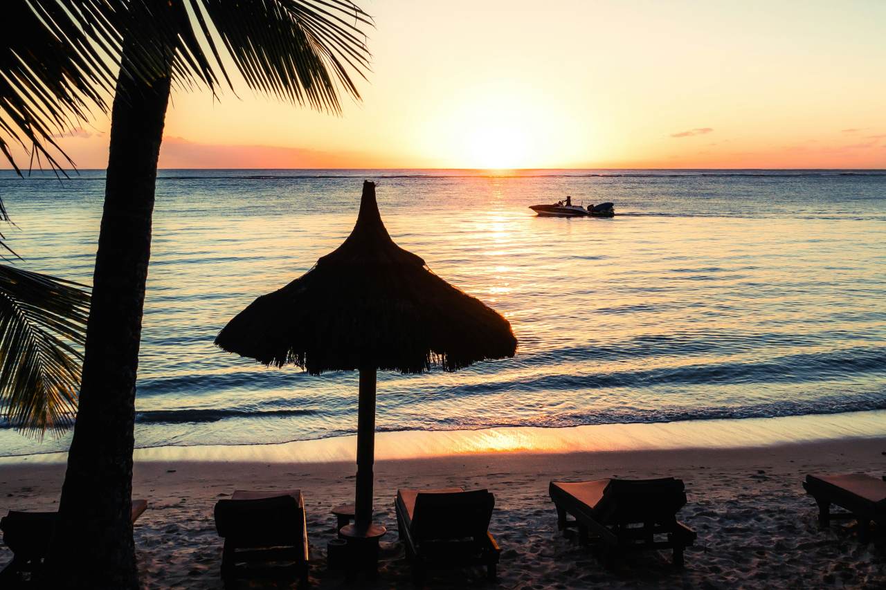Trou aux Biches Sonnenuntergang am Strand