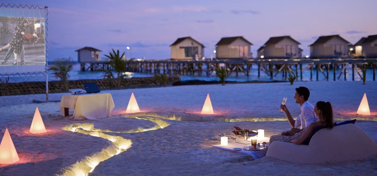 Centara Ras Fushi Resort Open Air Kino Centara Ras Fushi Resort Open Air Kino