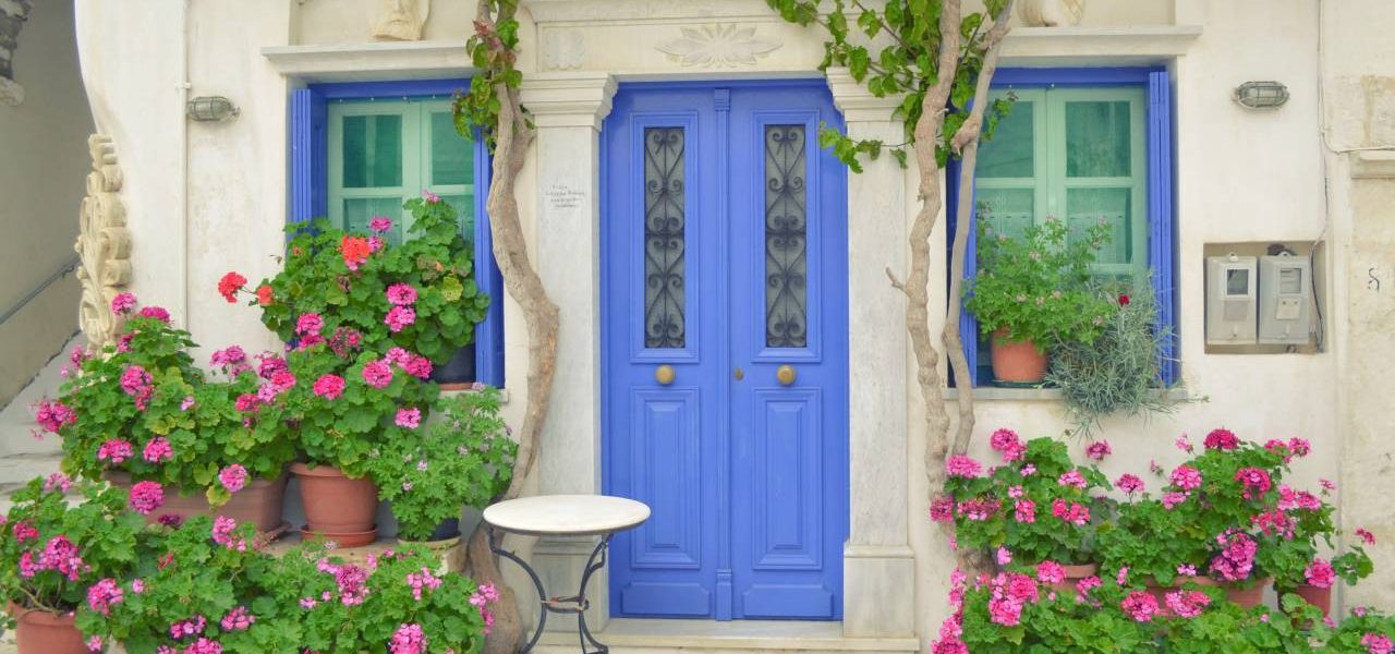 Farbliche Akzente auf Tinos