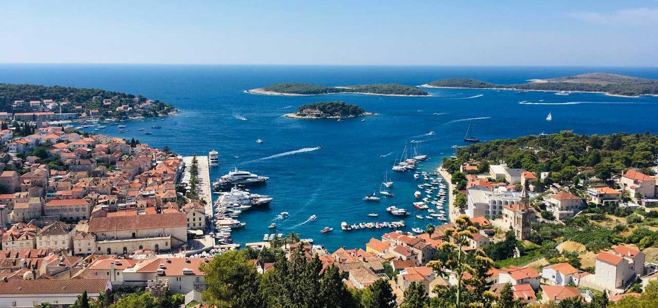 Insel Hvar mit vorgelagerten Inseln