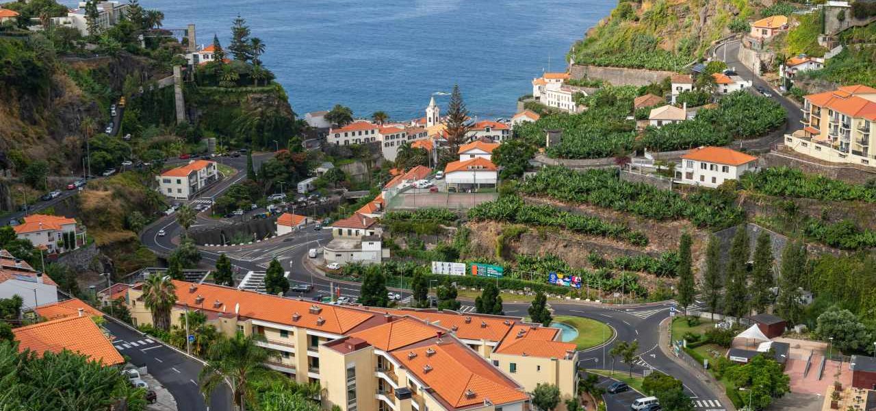 Ponta do Sol liegt an der Südwestküste Madeiras