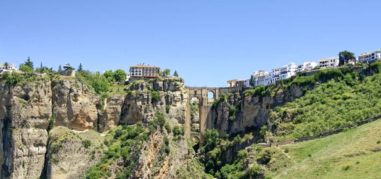Ronda liegt einem Felsplateau