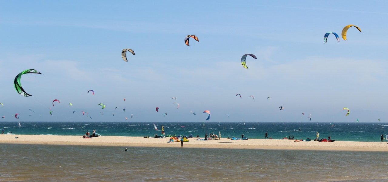 Tarifa Wind- und Kitesurfer