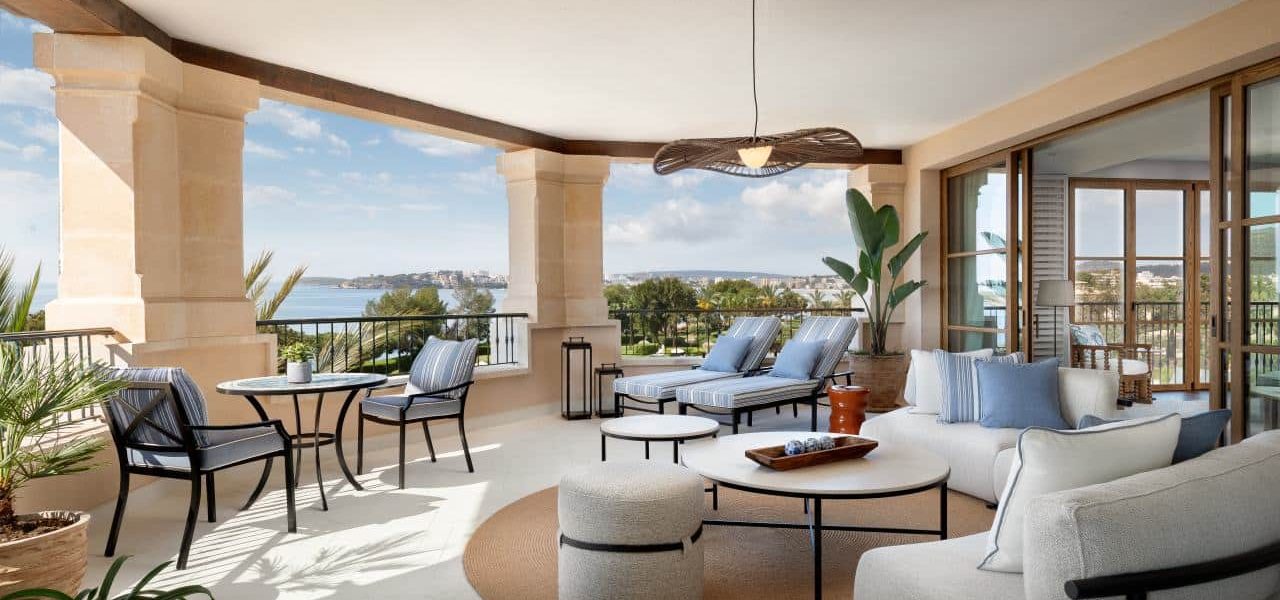 The St. Regis Mardavall Mallorca Resort Penthouse Terrasse