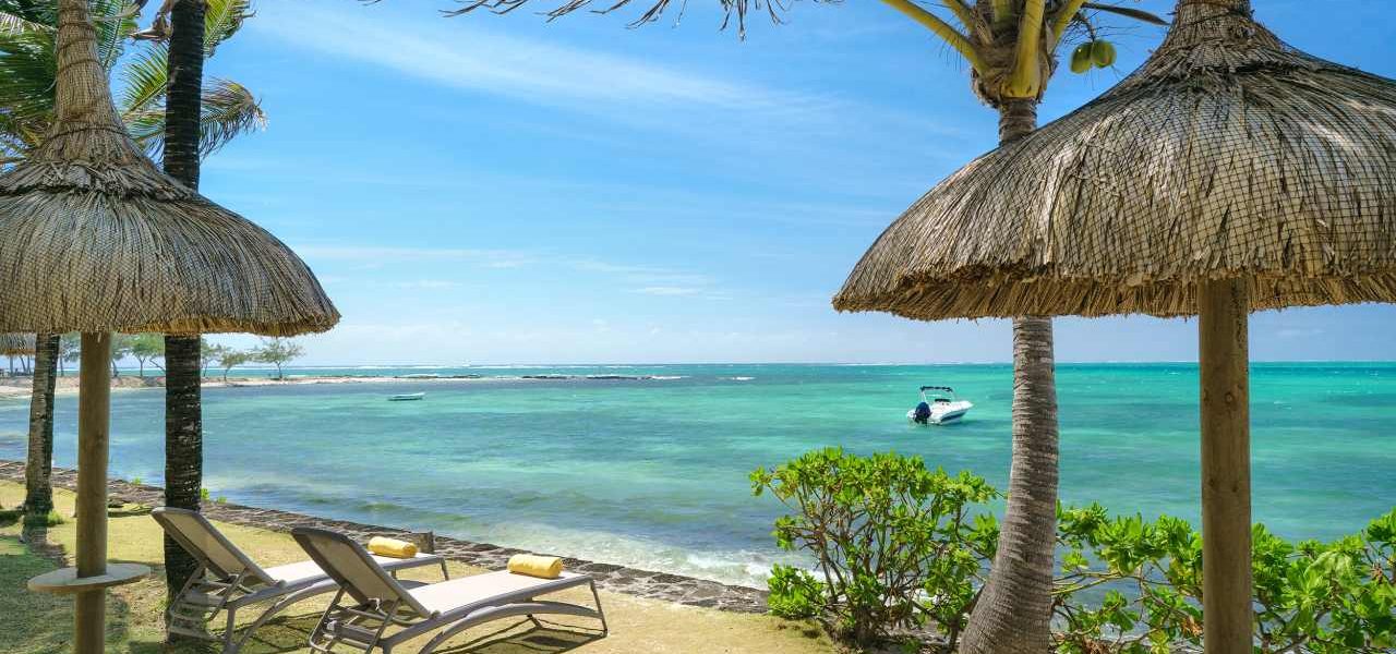 Tropical Attitude direkte Strandlage