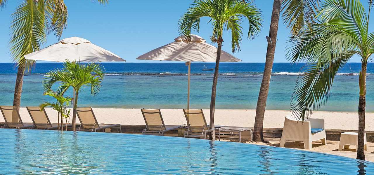 Villas Caroline Mauritius Infinity Pool mit Meerblick