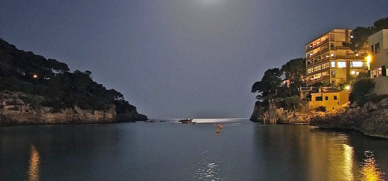 Vollmond über Cala Santanyi